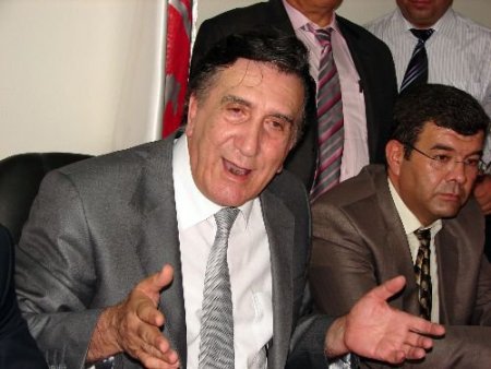 Dyp Genel Başkanı Özaçıkgöz: Aydın Menderes Babasına Yapıldığının Farkında Değil