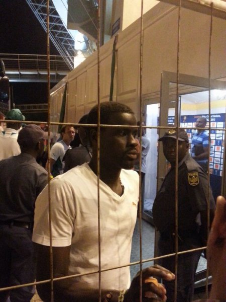 Eboue: Ülkeme olmadı, Galatasaray’a kupa kazandırmak hedefim