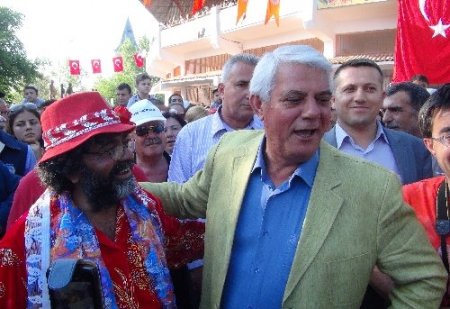 Edirne Kakava Şenlikleri'nde binlerce kişi aynı ateş etrafında birleşti