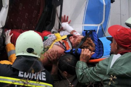 Edirne-lalapaşa Yolunda Trafik Kazası: 1 Kişi Ölü, 1 Yaralı