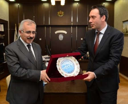 Edirne Valisi Duruer Bulgaristan Burgaz’da