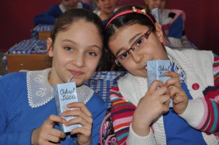 Edirne’de 22 bin öğrenciye okul sütü dağıtımına başlandı