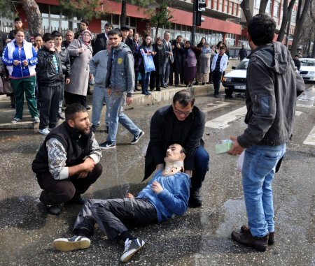 Edirne’de motosiklet kazası: 1'i ağır 2 kişi yaralı