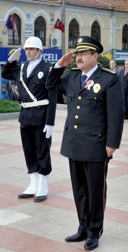 Edirne’de Polisler Kuruluş Yıl Dönümlerini Kutladı