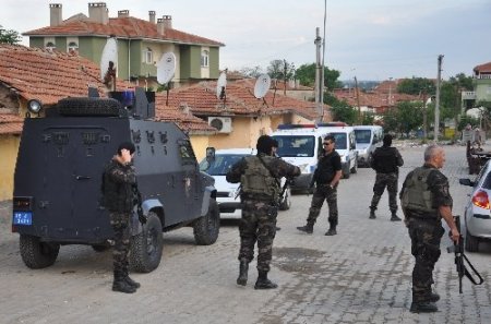 Edirne'de uyuşturucu tacirlerine helikopter destekli operasyon