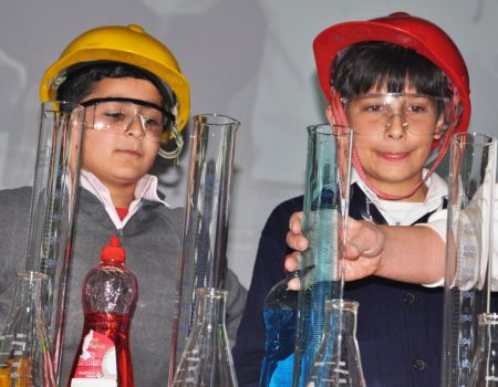 Edirne'ye gelen bilim tiyatroları hem bilgilendirdi hem de eğlendirdi