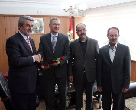 Edremit Belediye Başkan Vekili Çağlar'dan Kutlu Doğum ziyareti