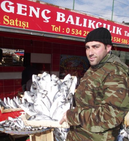 Edremit Körfezi'nde Çipura Bereketi Yaşanıyor