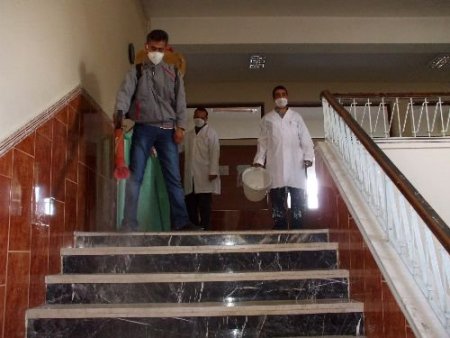 Edremit Lisesi Domuz Gribine Karşı İlaçlandı