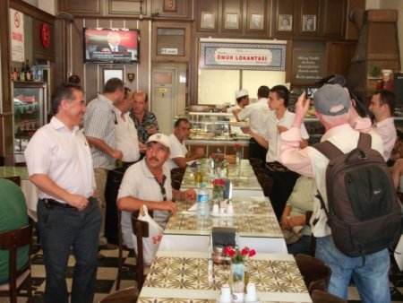Edremit Ticaret Odası Her Masaya Bir Şişe Zeytinyağı Koyacak