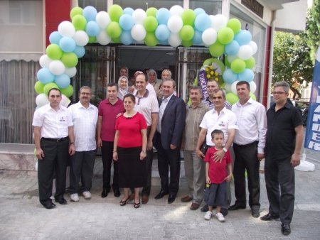 Edremitli Kadınlar, Hünerlerini Oktay Usta'nın Önünde Sergiledi