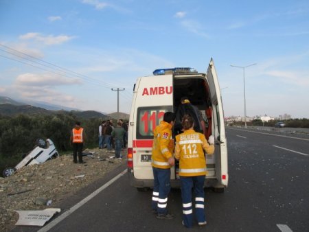 Edremit’te 2 ayrı kamyon kazası: 1 ölü, 5 yaralı