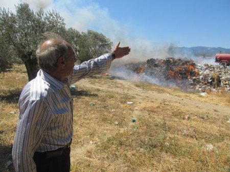 Edremit’te Çöplük Yandı