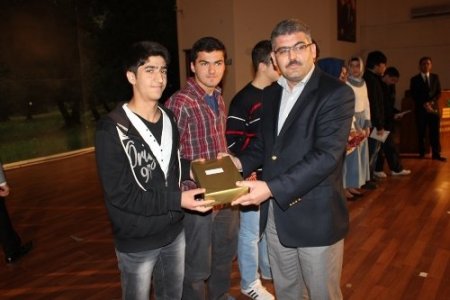 Edremit'te 'Kutlu Doğum' coşku içinde kutlandı