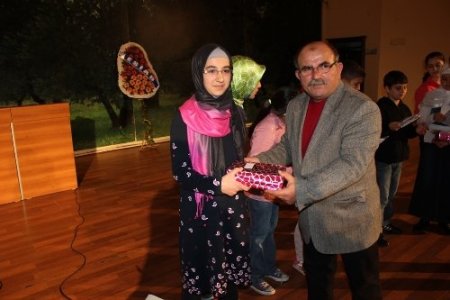 Edremit'te 'Kutlu Doğum' coşku içinde kutlandı