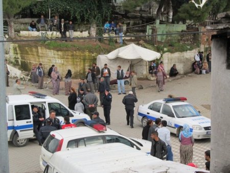 Edremit’te silahlı çatışma: İkisi ağır 5 yaralı