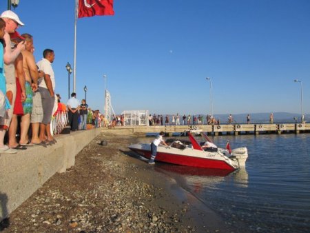 Edremit'te Sürat Teknesi Faciası: 1 Ölü