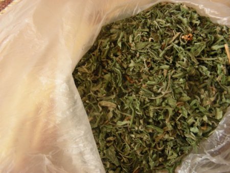 Edremit’te Uyuşturucu Operasyonu: 3 Kişi Tutuklandı