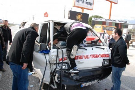 Edremit’teki Zincirleme Kazada Bir Kişi Yaralandı