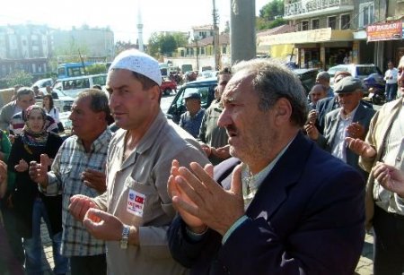 Edremit'ten İkinci Hac Kafilesi Yola Çıktı
