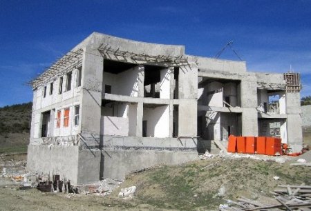 Eflanililer Devlet Hastanesi'nin acilen bitirilmesini istiyor