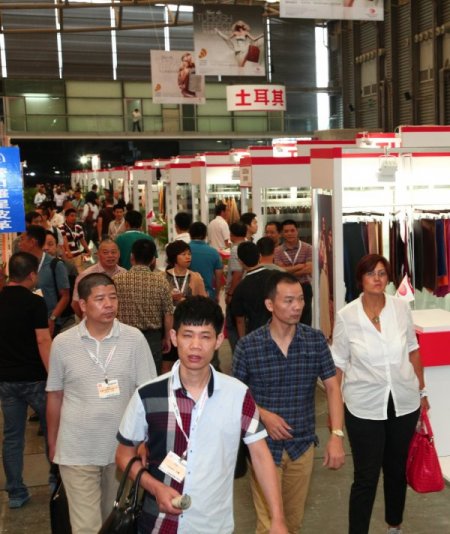 Ege İhracatçı Birlikleri üyeleri fuardan fuara koşacak