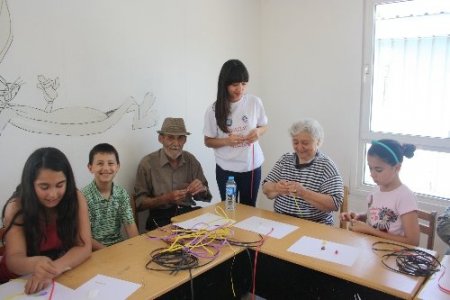 Ege Üniversitesi öğrencilerinden ‘7’den 70’e Gençlik Şenliği’