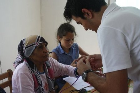 Ege Üniversitesi öğrencilerinden ‘7’den 70’e Gençlik Şenliği’