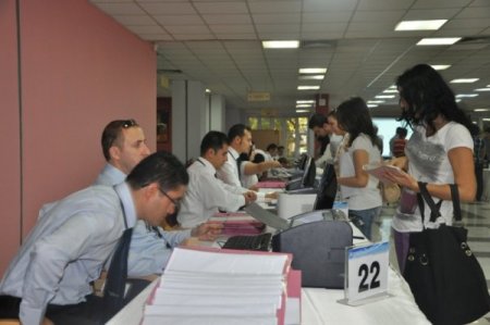 Ege Üniversitesi'nde kayıt işlemi 1 dakika sürüyor