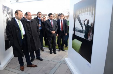 Egemen Bağış, Time İn Turkey fotoğraf sergisini gezdi