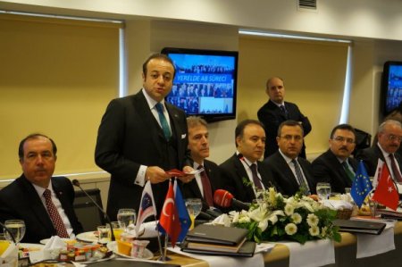 Egemen Bağış: Et ve tırnak olduğumuzu algılayarak beraber ter dökeceğiz