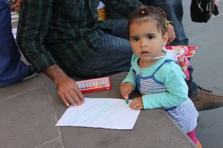 Eğitim Fakültesi öğrencileri, minikleri resimde yarıştırdı