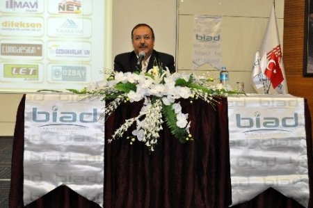 Eğitimci yazar Gökçe: İsraf, malın ecelini çabuk getirir