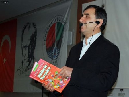 Eğitimci-yazar Maraşlı: Ebeveynler, Çocuk Büyütmeyin, Çocuk Yetiştirin