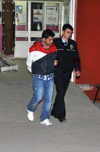 Eğlenmeye gittiği restoranda arkadaşını öldürdü