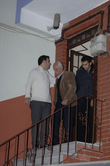 Ehliyet Sınavında Cep Telefonuyla Kopya İddiası: 8 Gözaltı