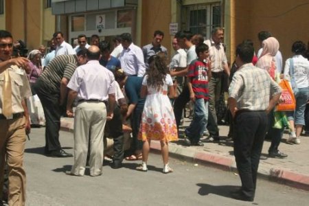 Ehliyetsiz Öğrenci Okul Arkadaşlarının Arasına Daldı: 1 Ölü 2 Yaralı