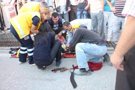 Ehliyetsiz sürücünün kamyonetle çarptığı öğrenci yaşam mücadelesi veriyor