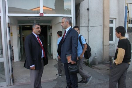 Ehliyetsiz sürücünün kamyonetle çarptığı öğrenci yaşam mücadelesi veriyor