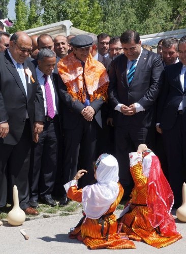 Eker: Süte verilen destek primi 9 kuruşa yükseltildi