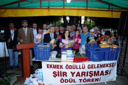 Ekmek Ödüllü Şiir Yarışmasına Başvurular Devam Ediyor