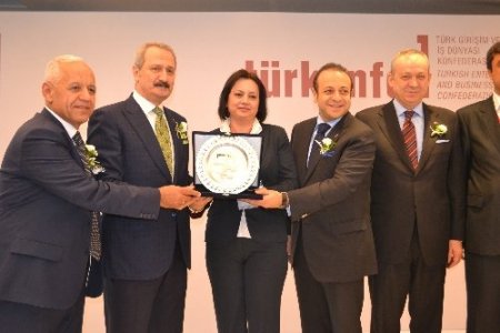 Ekonomi Bakanı Çağlayan: Gümrük Birliği’nden kazık yemeye başladık