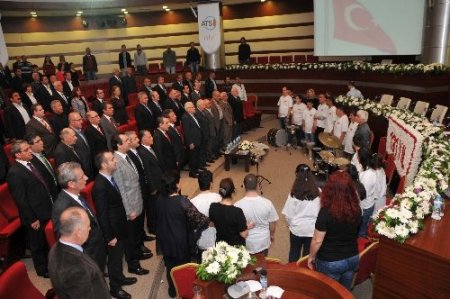 Ekonomik büyüme için otoyol ve hızlı tren şart