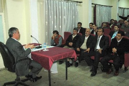 Ekonomist Dikbaş: İş Adamları Kriz Ortamında Yatırım Yaparak Cesaret Örneği Gösterdi