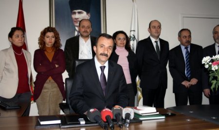 Ekrem Demiröz: Savunmayı savunmaya devam edeceğiz