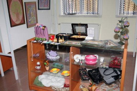 El emeği göz nuru ürünler Hanımeller Çarşısı’nda satışa sunuluyor