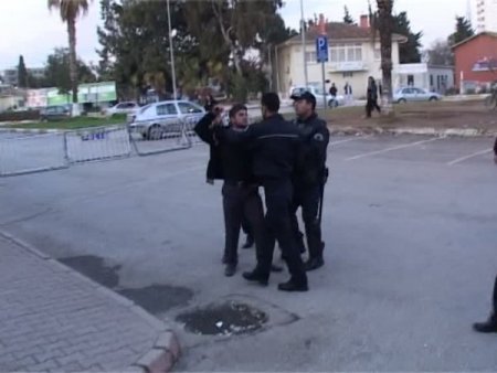 El Yapımı Bomba Yapanlar Tutuklandı