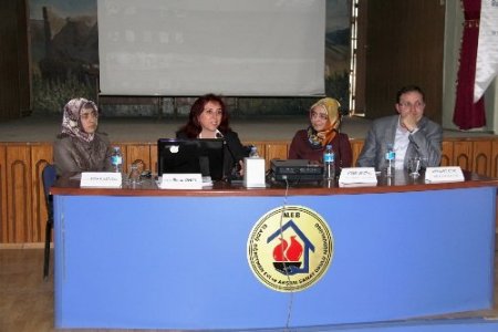 Elazığ’da 722 aileye 'Gönül Elçileri Projesi' anlatıldı