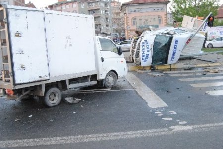Elazığ'da trafik kazası: 2 ölü, 4 yaralı