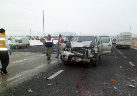Elazığ’da trafik kazası: 2 yaralı